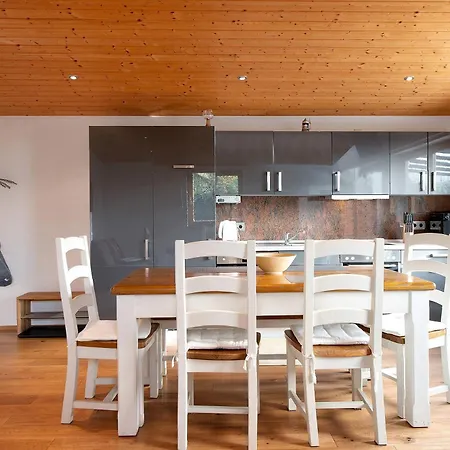 Weichart Semesterbostad *